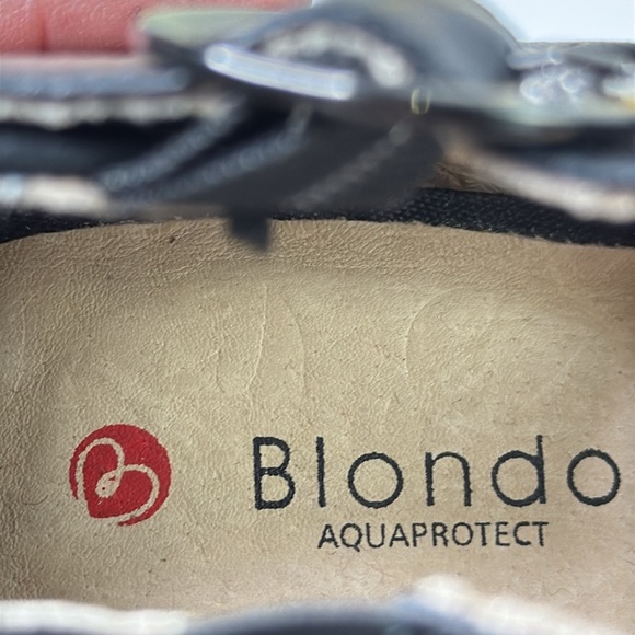 Blondo Black Leather Platform open Toed Sandals - Picture 8 of 11